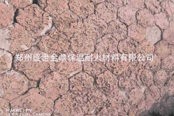 盛世金鼎耐磨耐火可塑料施工现场